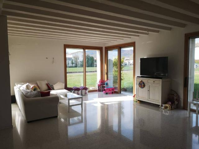 Villa in vendita a Crocetta del Montello TV