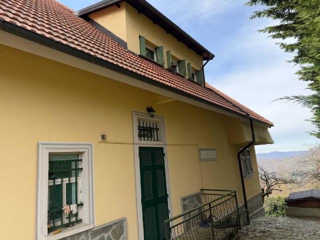 Villa in vendita a Crocefieschi GE