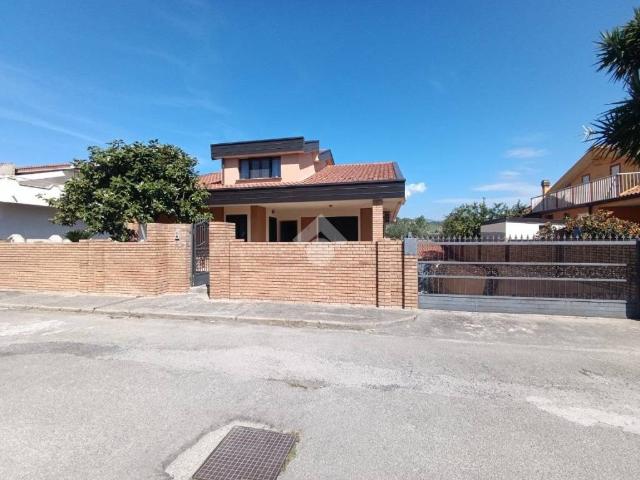 Villa in vendita a Cropani CZ
