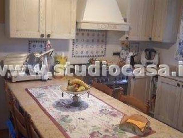 Villa in vendita a Crotone KR