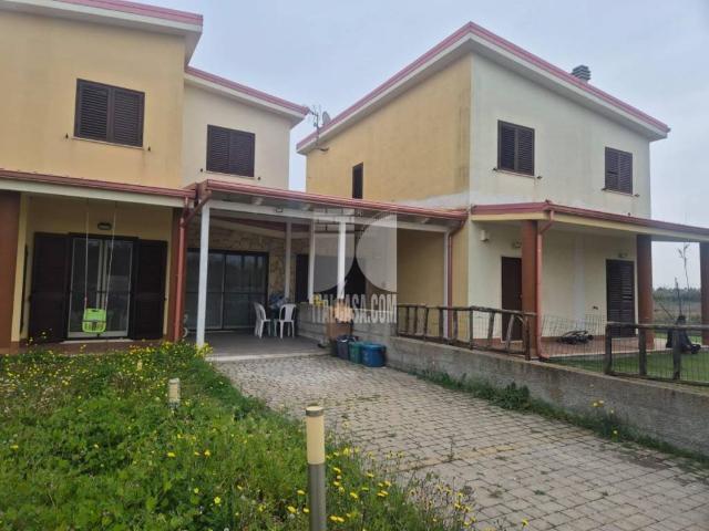 Villa in vendita a Crotone KR