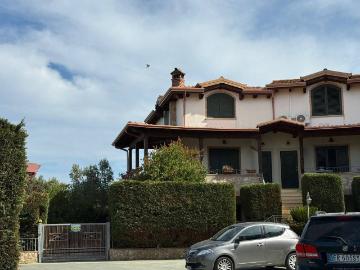 Villa in vendita a Crotone KR