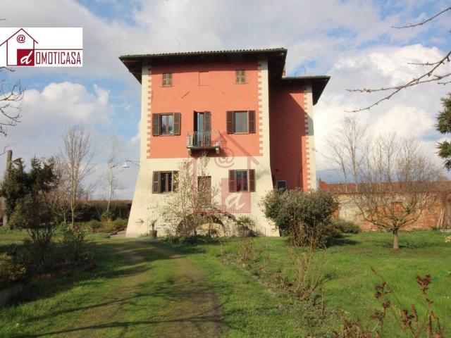 Villa in vendita a Crova VC