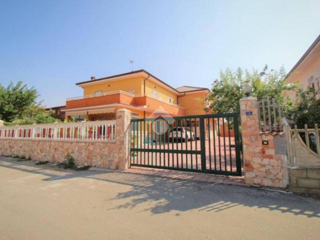 Villa in vendita a Cutro KR