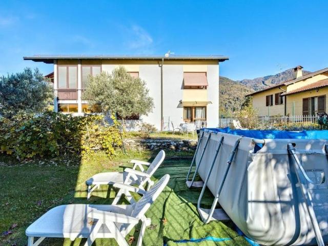Villa in vendita a Cuveglio VA