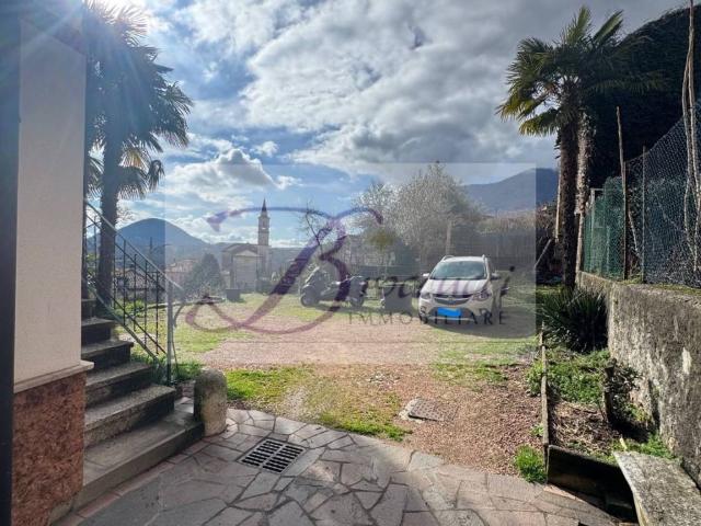 Villa in vendita a Cuasso al Monte VA