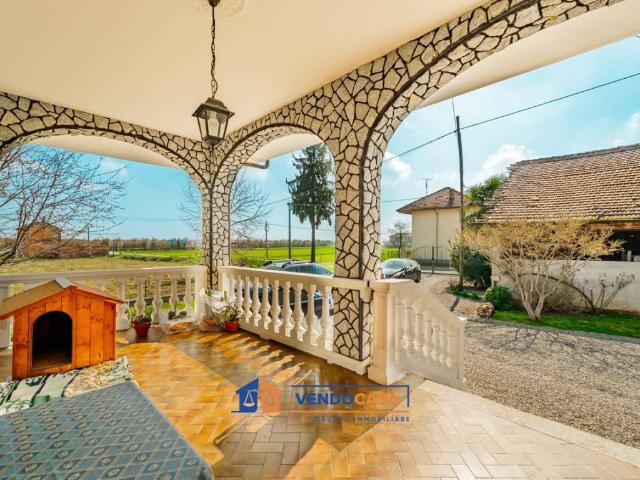 Villa in vendita a Cuneo CN