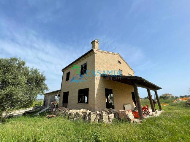 Villa in vendita a Cupra Marittima AP