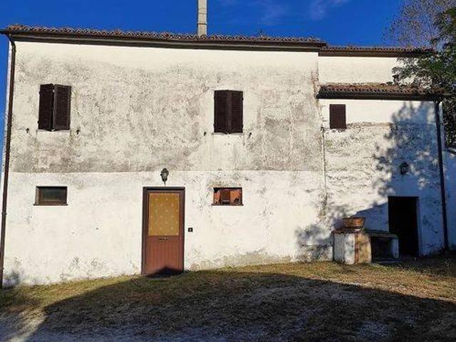 Villa in vendita a Cupramontana AN