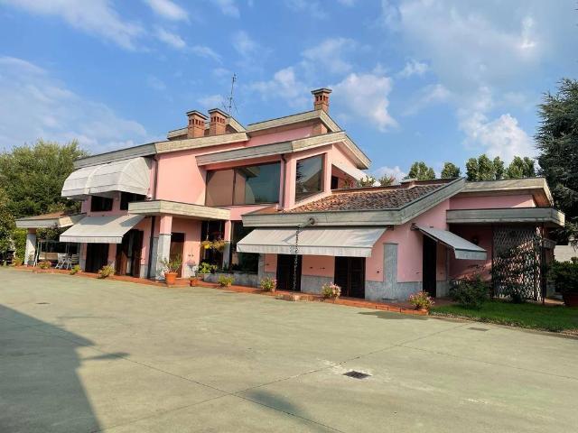 Villa in vendita a Cura Carpignano PV