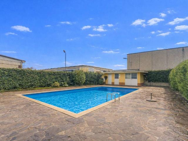 Villa in vendita a Cura Carpignano PV