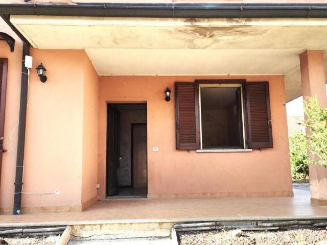 Villa in vendita a Cura Carpignano PV