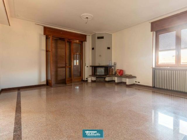 Villa in vendita a Cureggio NO