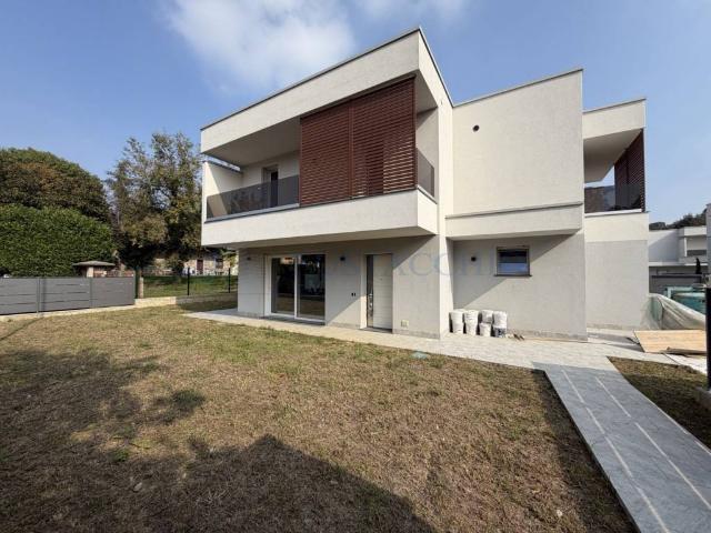 Villa in vendita a Curno BG