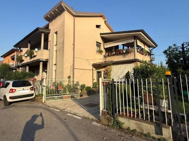 Villa in vendita a Curno BG
