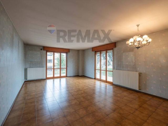 Villa in vendita a Curno BG