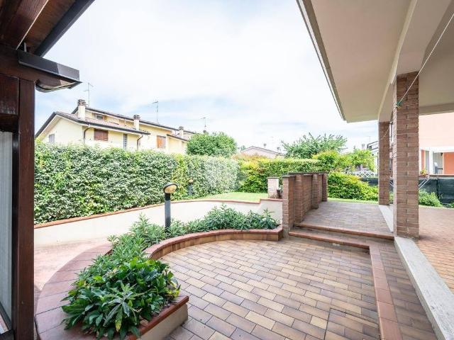 Villa in vendita a Curtatone MN