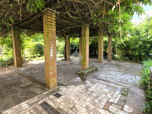 Villa in vendita a Curtatone MN