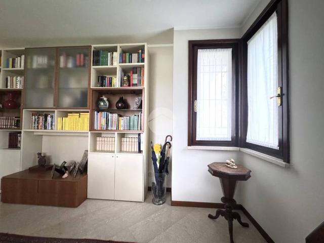 Villa in vendita a Curtatone MN