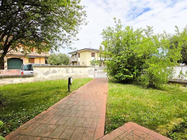 Villa in vendita a Curtatone MN