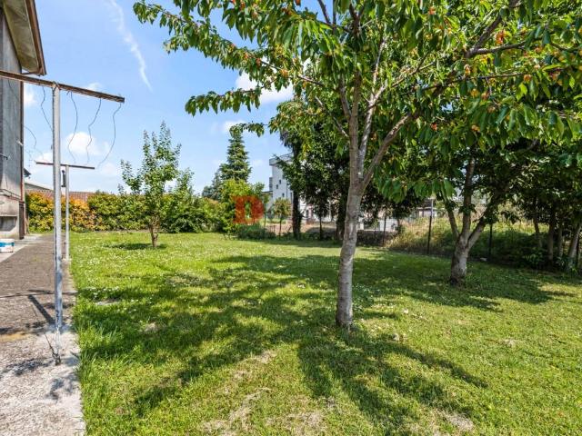 Villa in vendita a Curtatone MN