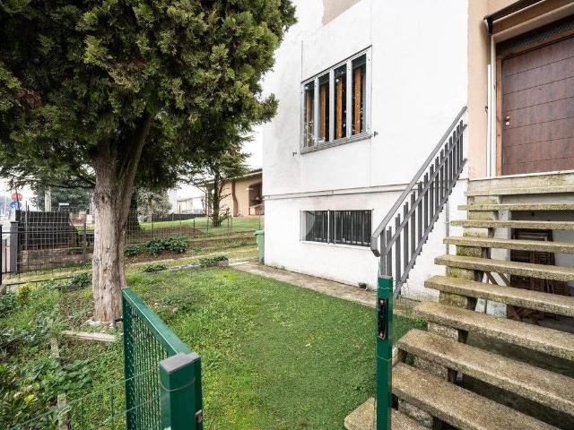 Villa in vendita a Curtatone MN