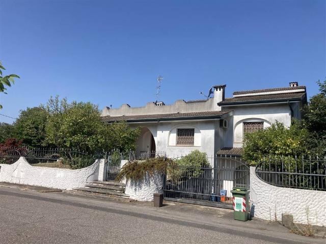 Villa in vendita a Curtatone MN