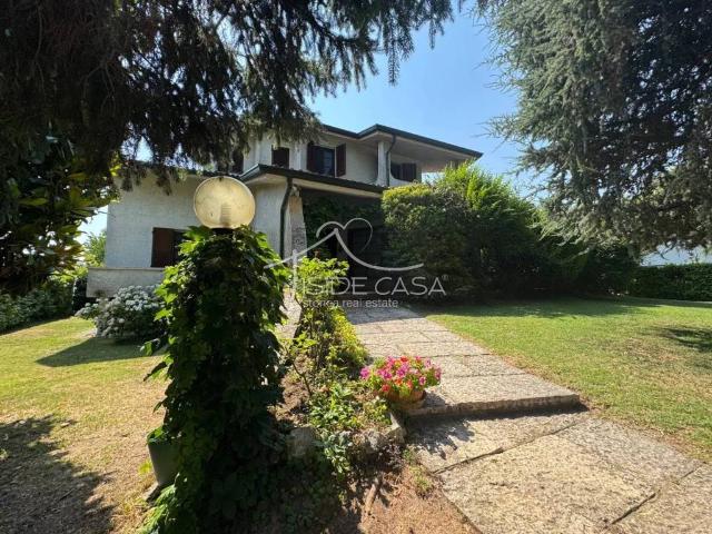 Villa in vendita a Curtatone MN