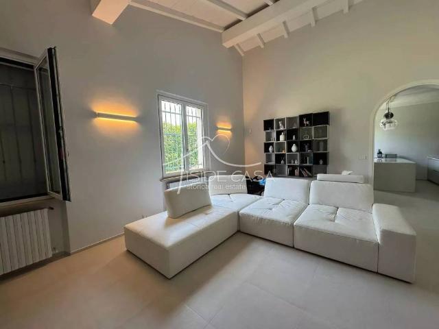 Villa in vendita a Curtatone MN