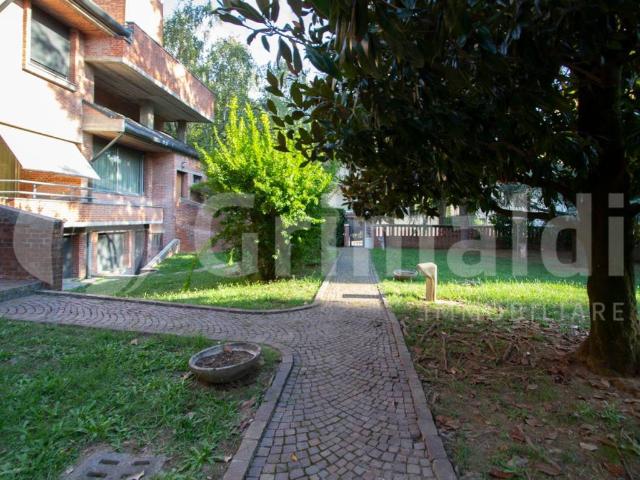 Villa in vendita a Cusano Milanino MI