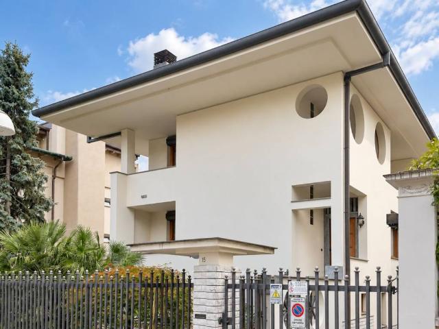 Villa in vendita a Cusano Milanino MI