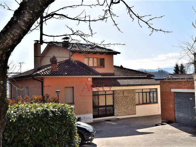 Villa in vendita a Amandola, Centro