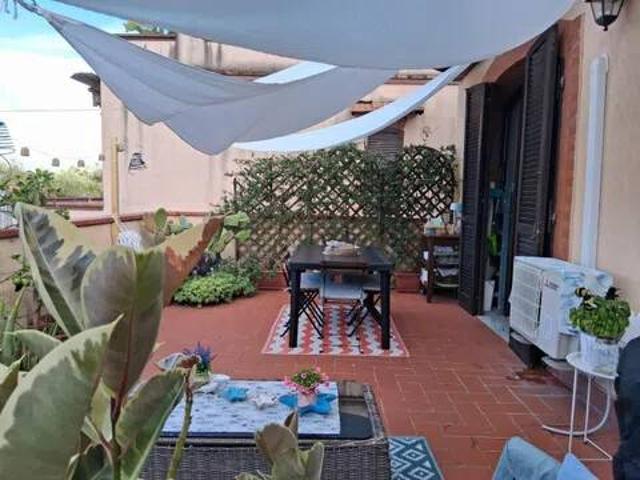 Villa in vendita a Ameglia SP