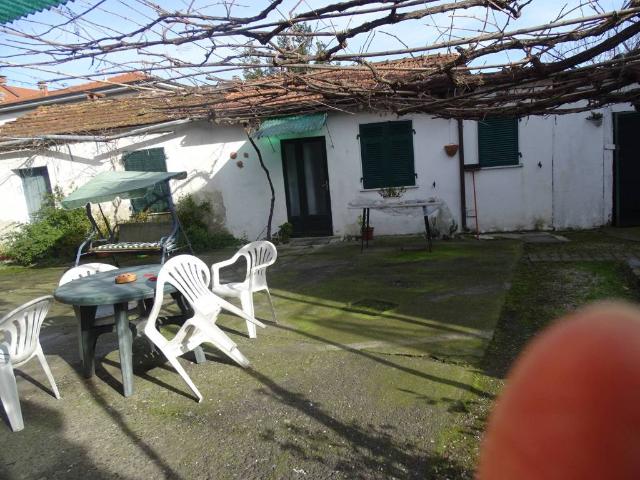 Villa in vendita a Ameglia SP