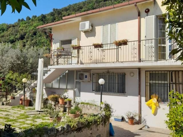 Villa in vendita a Amelia TR