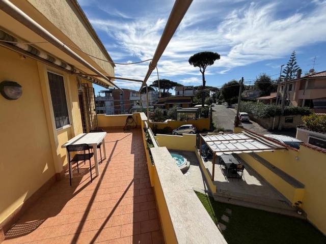 Villa in vendita a Anzio RM