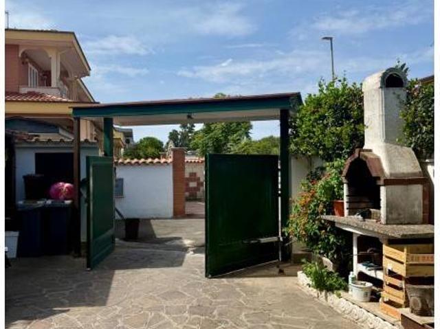 Villa in vendita a Anzio RM