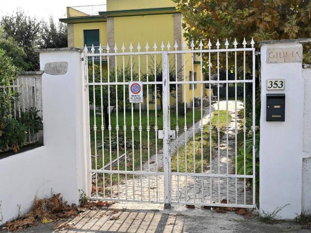 Villa in vendita a Anzio RM