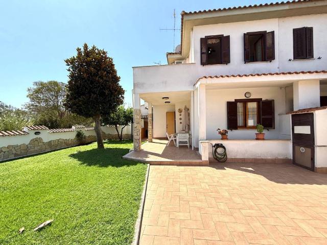 Villa in vendita a Anzio RM