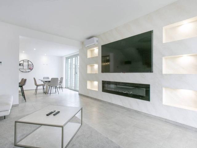 Villa in vendita a Anzio RM