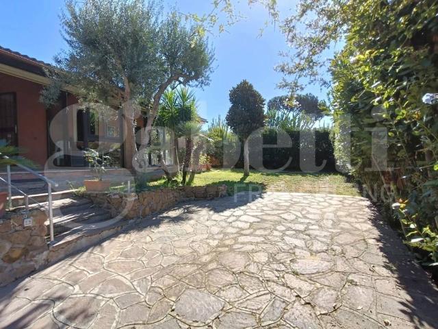 Villa in vendita a Anzio RM