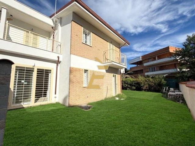 Villa in vendita a Anzio RM