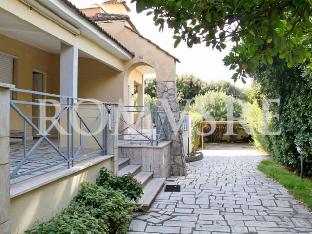 Villa in vendita a Anzio RM