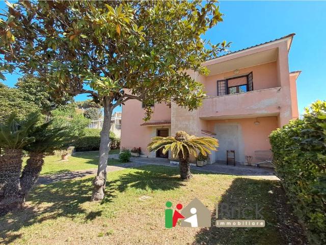 Villa in vendita a Anzio RM
