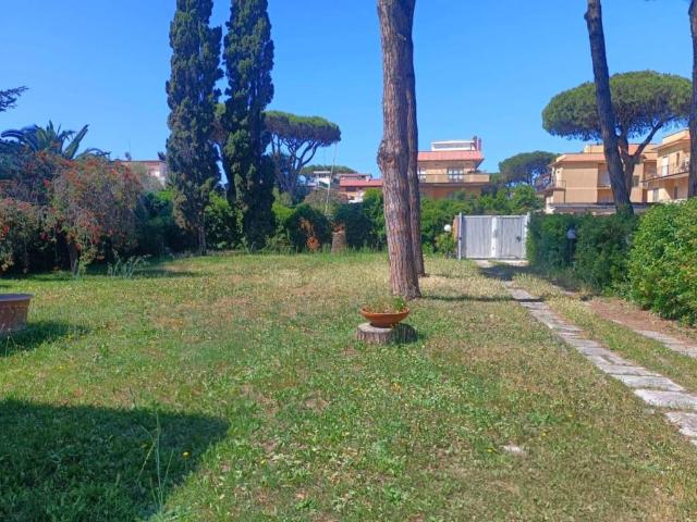 Villa in vendita a Anzio RM