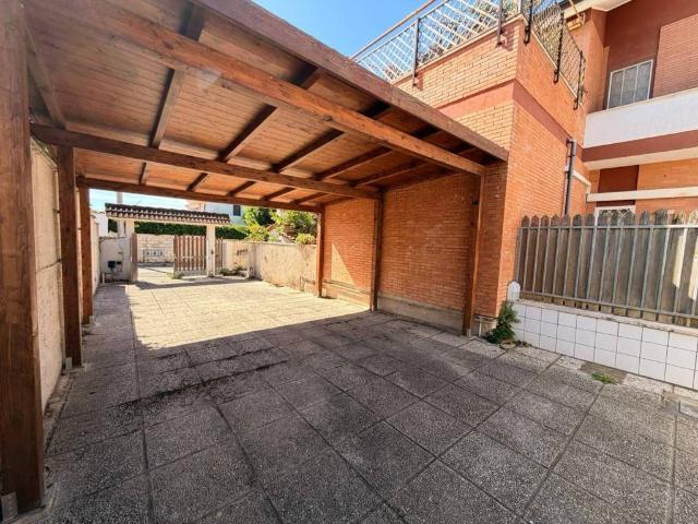 Villa in vendita a Anzio RM