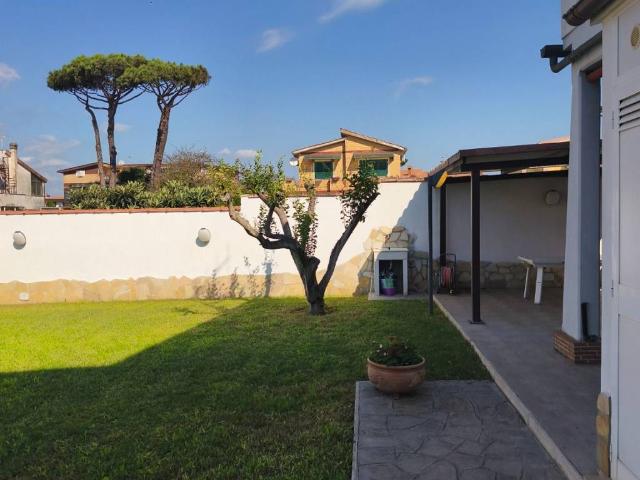 Villa in vendita a Anzio RM