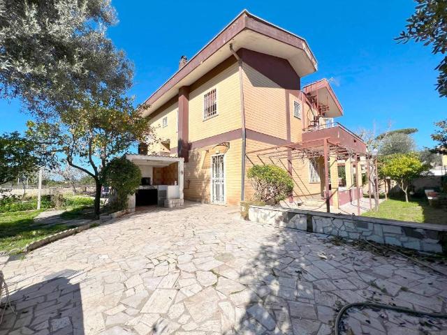 Villa in vendita a Anzio RM