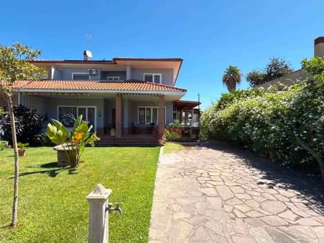 Villa in vendita a Anzio RM