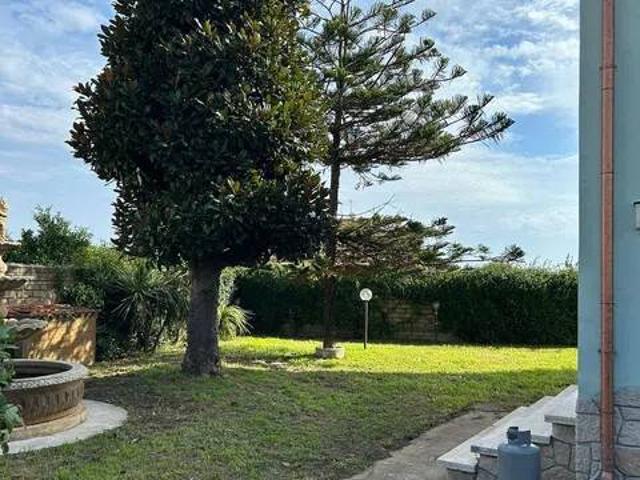 Villa in vendita a Anzio RM